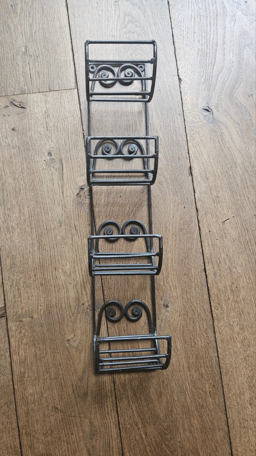 Metalen wandrekje, Ophalen of Verzenden, Metaal, Gebruikt, Brocante