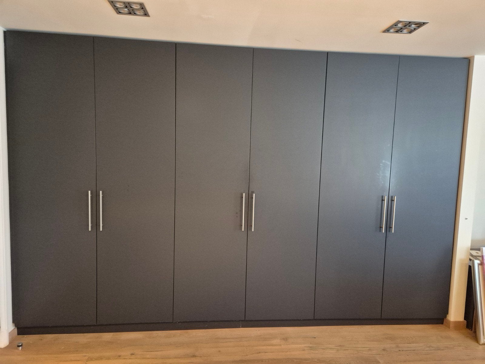 Kastenwand, Huis en Inrichting, Ophalen, Zo goed als nieuw, 25 tot 50 cm, 200 cm of meer