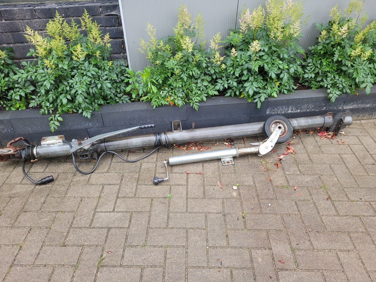 Dissel met oplooprem en neuswiel voor aanhanger, Auto diversen, Aanhangwagen-onderdelen, Ophalen of Verzenden, Gebruikt