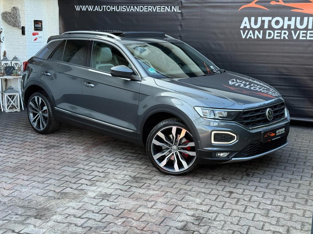Volkswagen T-ROC 2.0 TSI 4Motion Sport, Panoramadak/Virtual/, Auto's, Automaat, 15 km/l, Gebruikt, Euro 6
