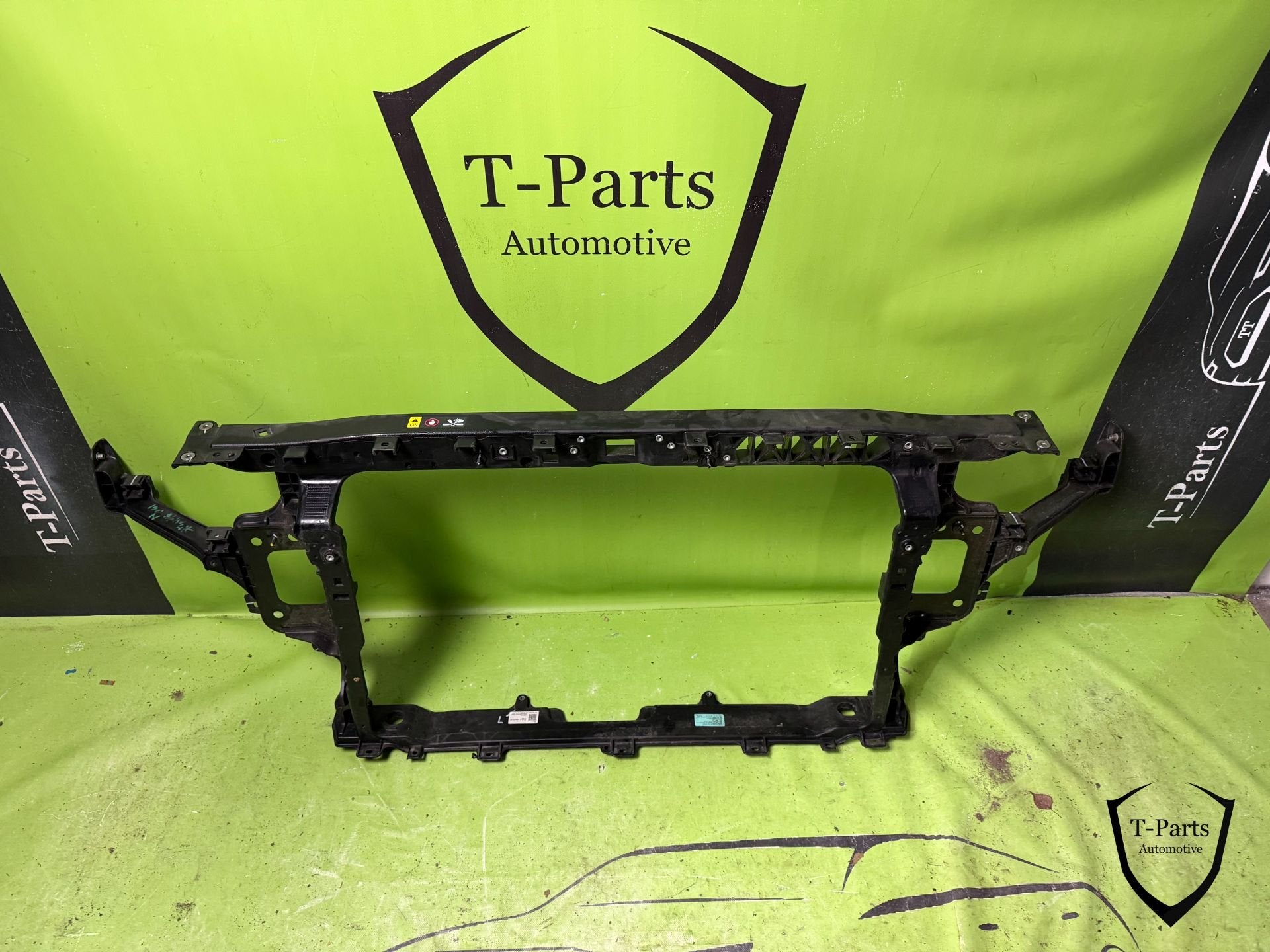 hyundai i30 N voorfront front paneel 64101S0200, Gebruikt, Heolleung-ro 12
06797  Seoul, Ophalen of Verzenden, Info@hyundai.com