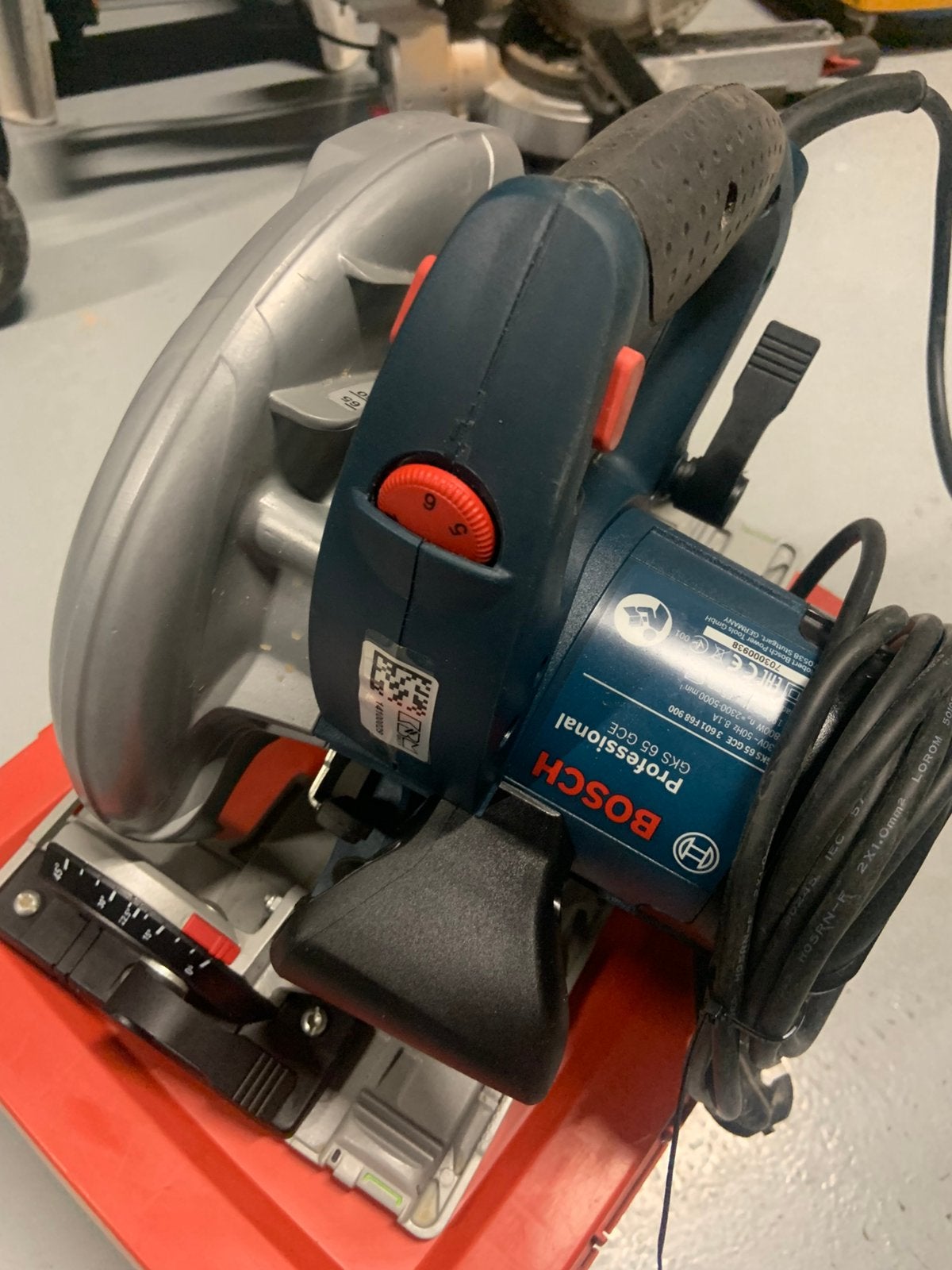 Hand cirkelzaag Bosch, Ophalen of Verzenden, Zo goed als nieuw, 1000 watt of meer