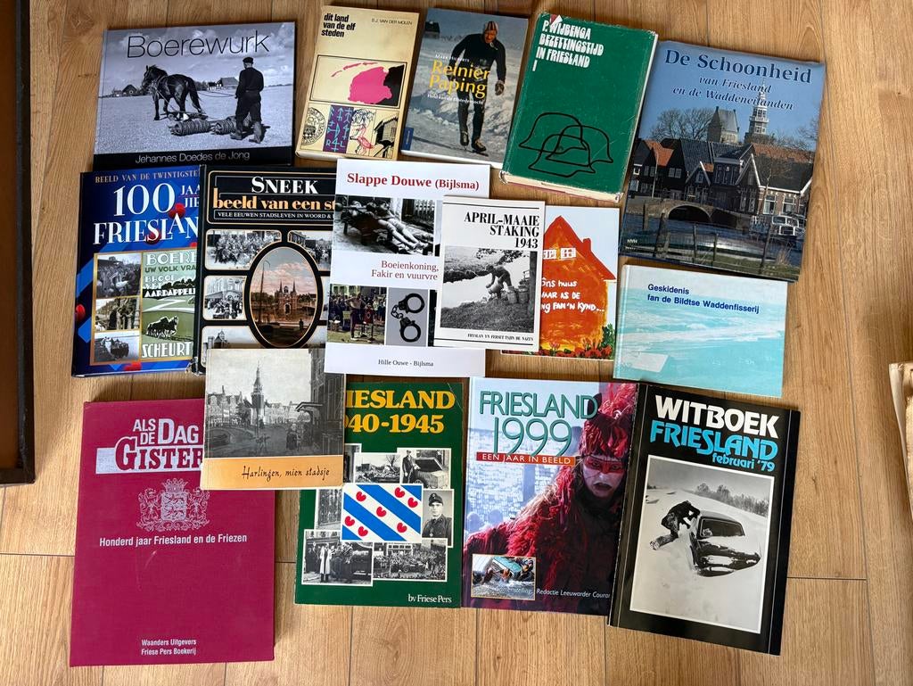 Gratis: Diverse boeken over Friesland - Alles in 1 keer, Ophalen of Verzenden, Zo goed als nieuw