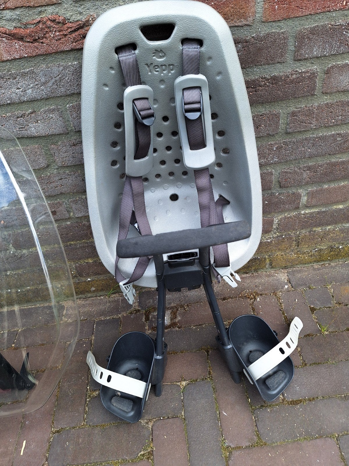 Yepp kinderzitje voor, zo goed als nieuw, Voetsteuntjes, Yepp, Voorzitje, Ophalen of Verzenden