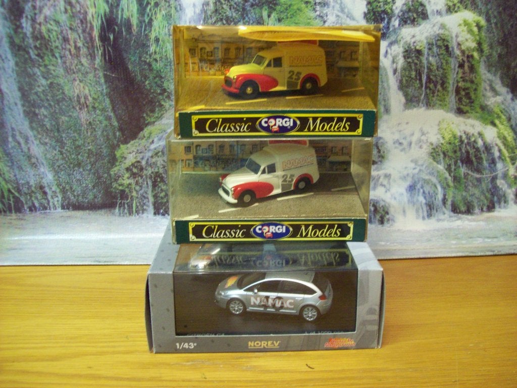 Namac - 2x Morris 25 jaar en 1x Citroen 40 jaar -  in doos, Ophalen of Verzenden, Zo goed als nieuw, Auto, Overige merken