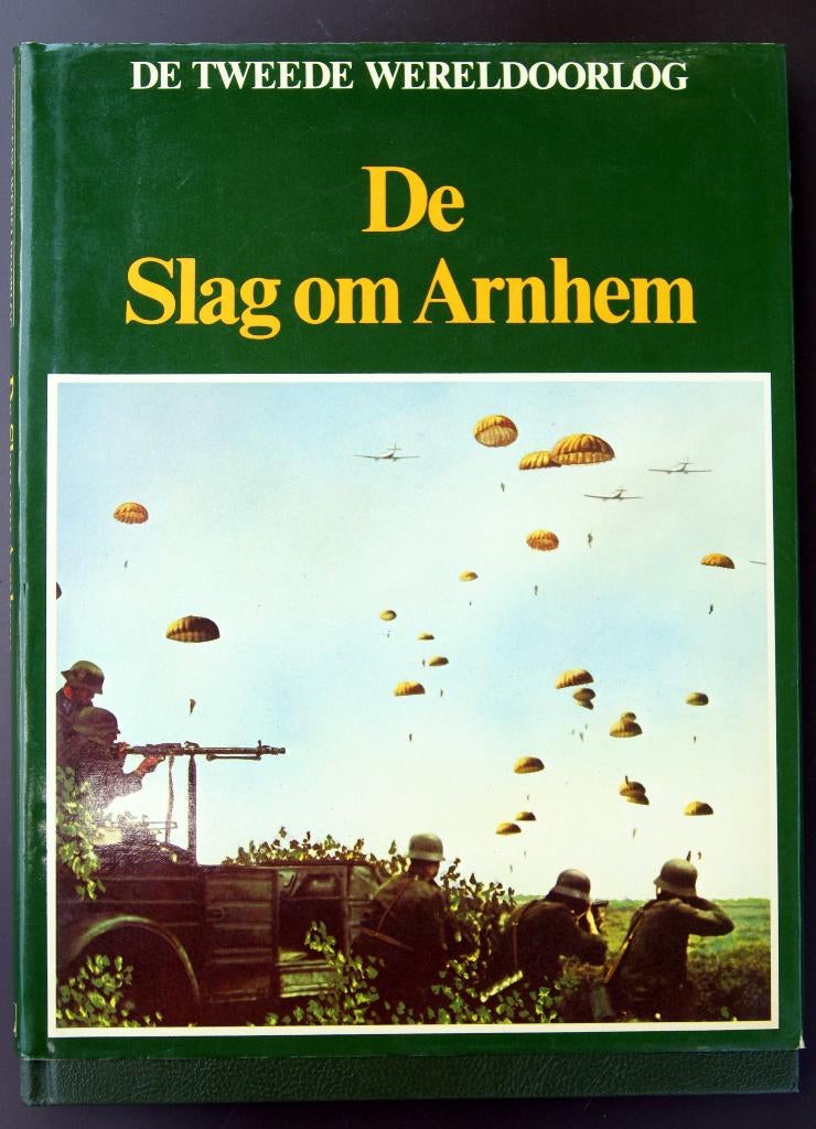 De tweede wereldoorlog lecturama - 5 boeken, Boeken, Tweede Wereldoorlog, Hoek K.A. van den, Verzenden, Zo goed als nieuw