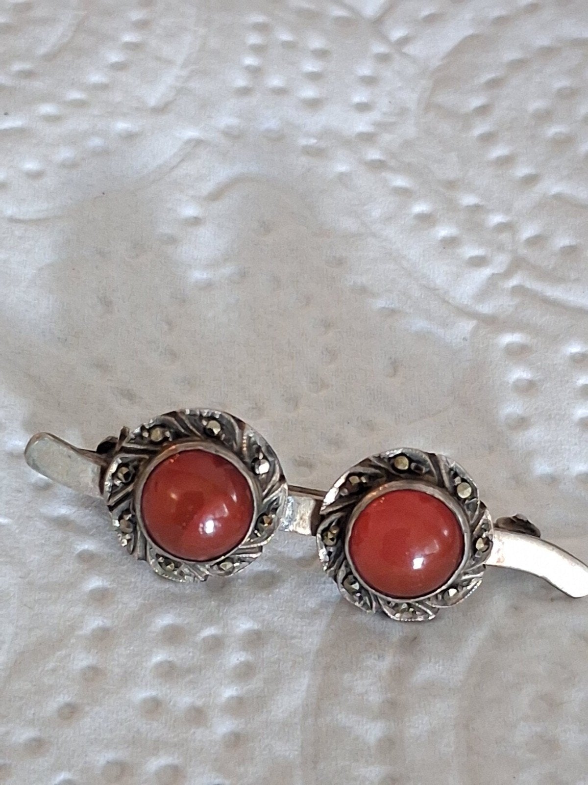 Zilveren broche met Carneool en marqasiet, Ophalen of Verzenden, Zilver, Broche