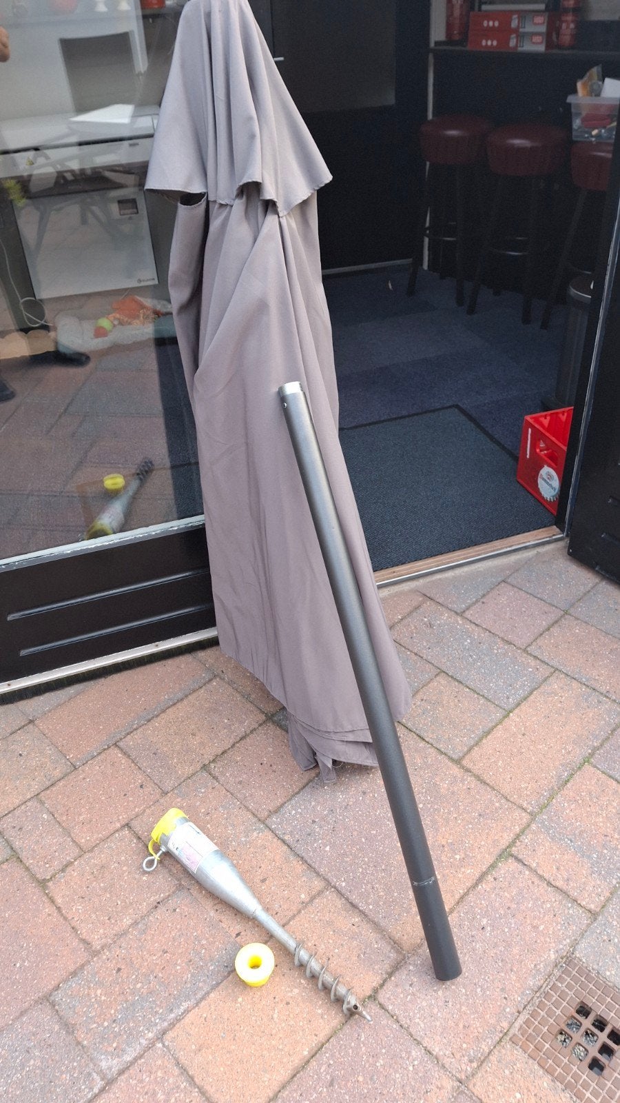 Parasol nieuw een keer gebruikt aluminium, Ophalen of Verzenden, Zo goed als nieuw, Stokparasol, 1 tot 2 meter