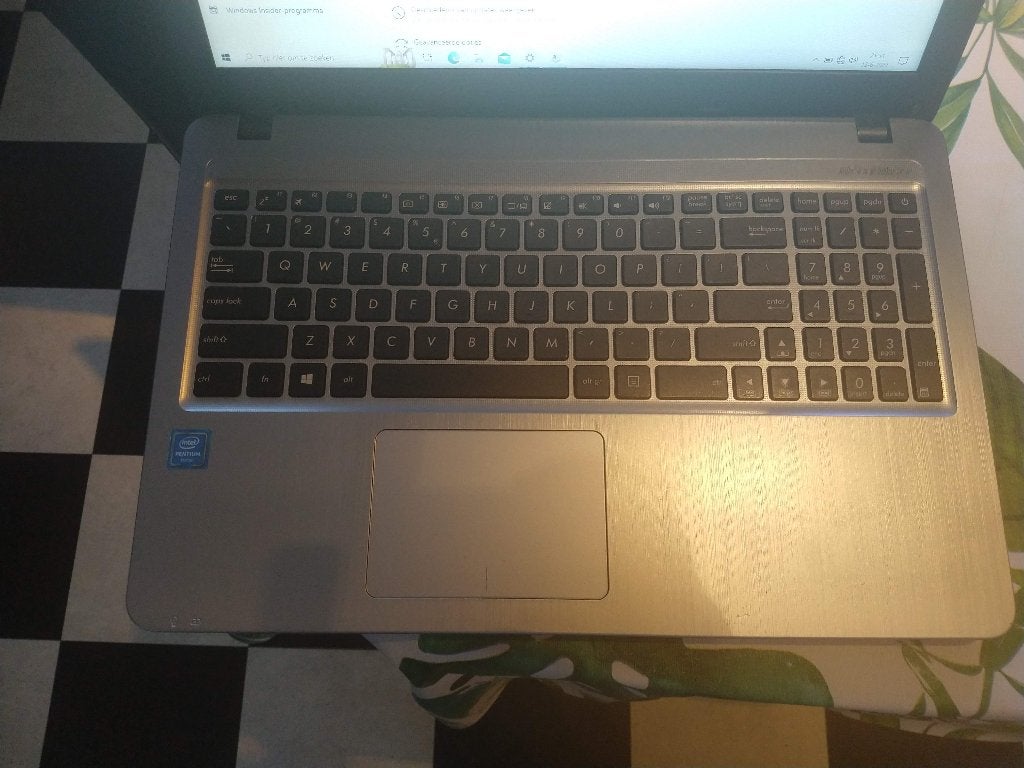 15.6 Asus laptop met Office en Windows 10 in gebruikte staat, Gebruikt, HDD, Ophalen of Verzenden, 4 GB
