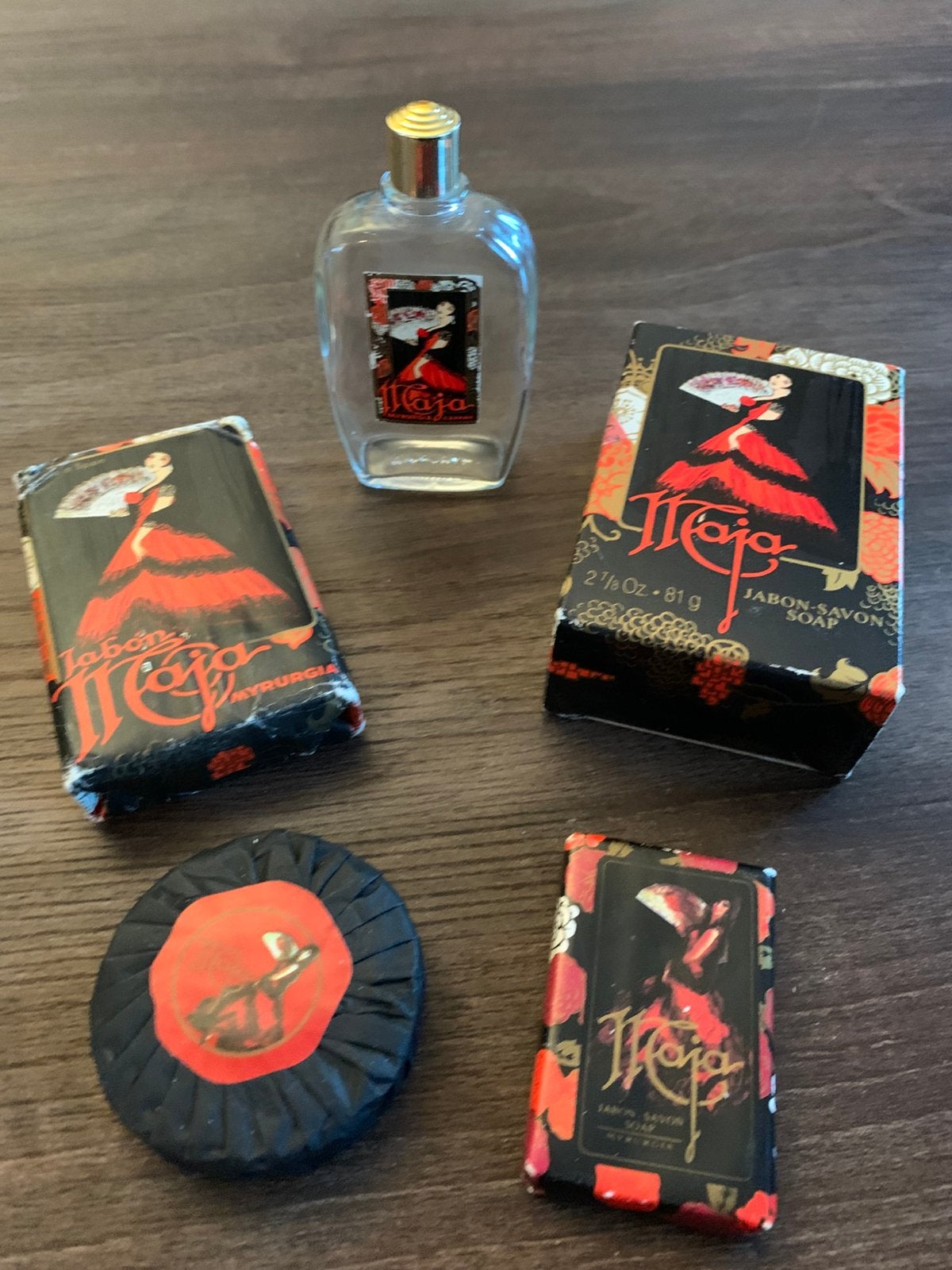 Maja Fragances Barcelona Spain zeepjes, Verzamelen, Ophalen of Verzenden, Zo goed als nieuw, Overige typen, Gevuld