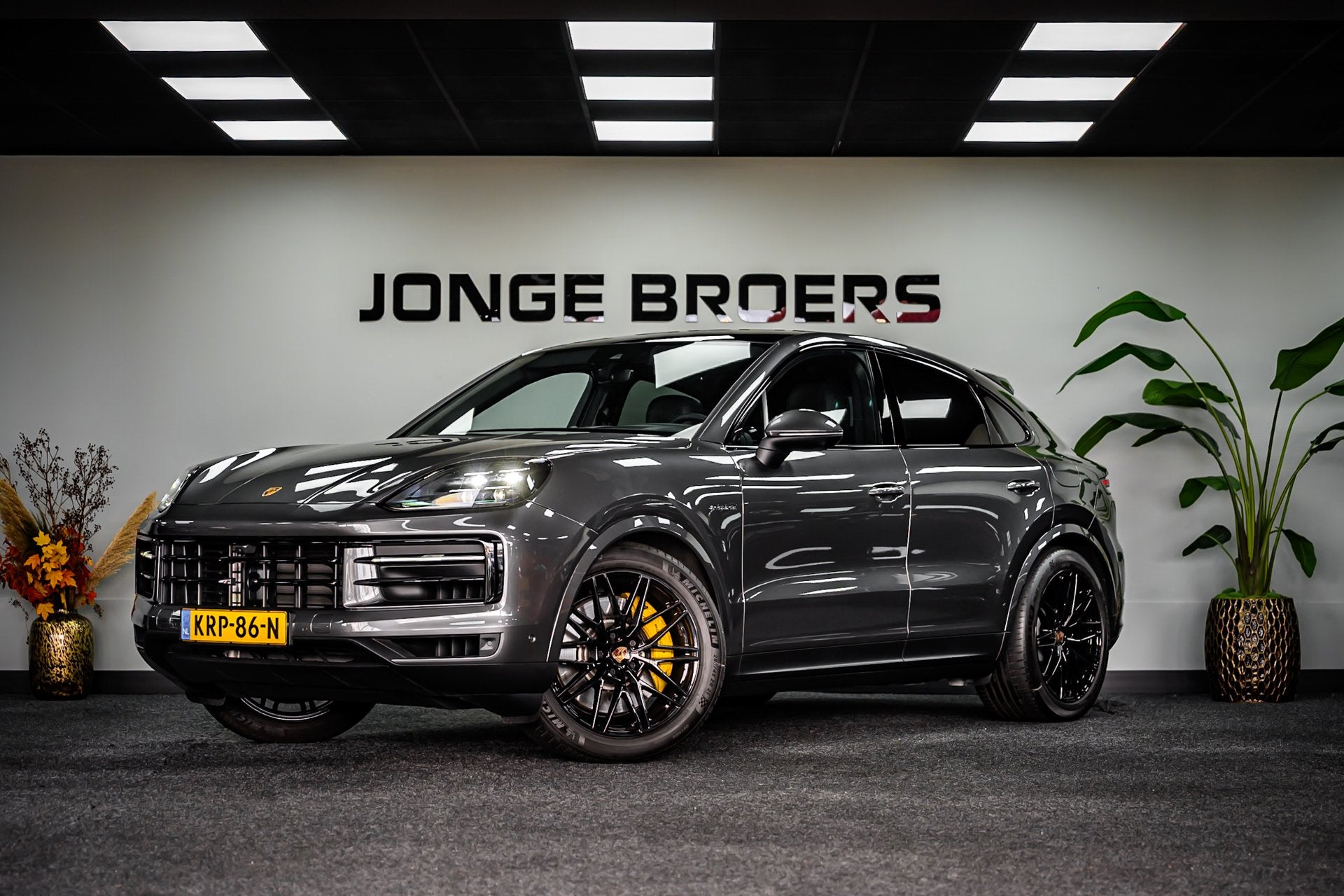 Porsche Cayenne Coupé 3.0 S E-Hybrid Black Edition Pano/Inn, Auto's, Automaat, Cayenne, Gebruikt, Euro 6