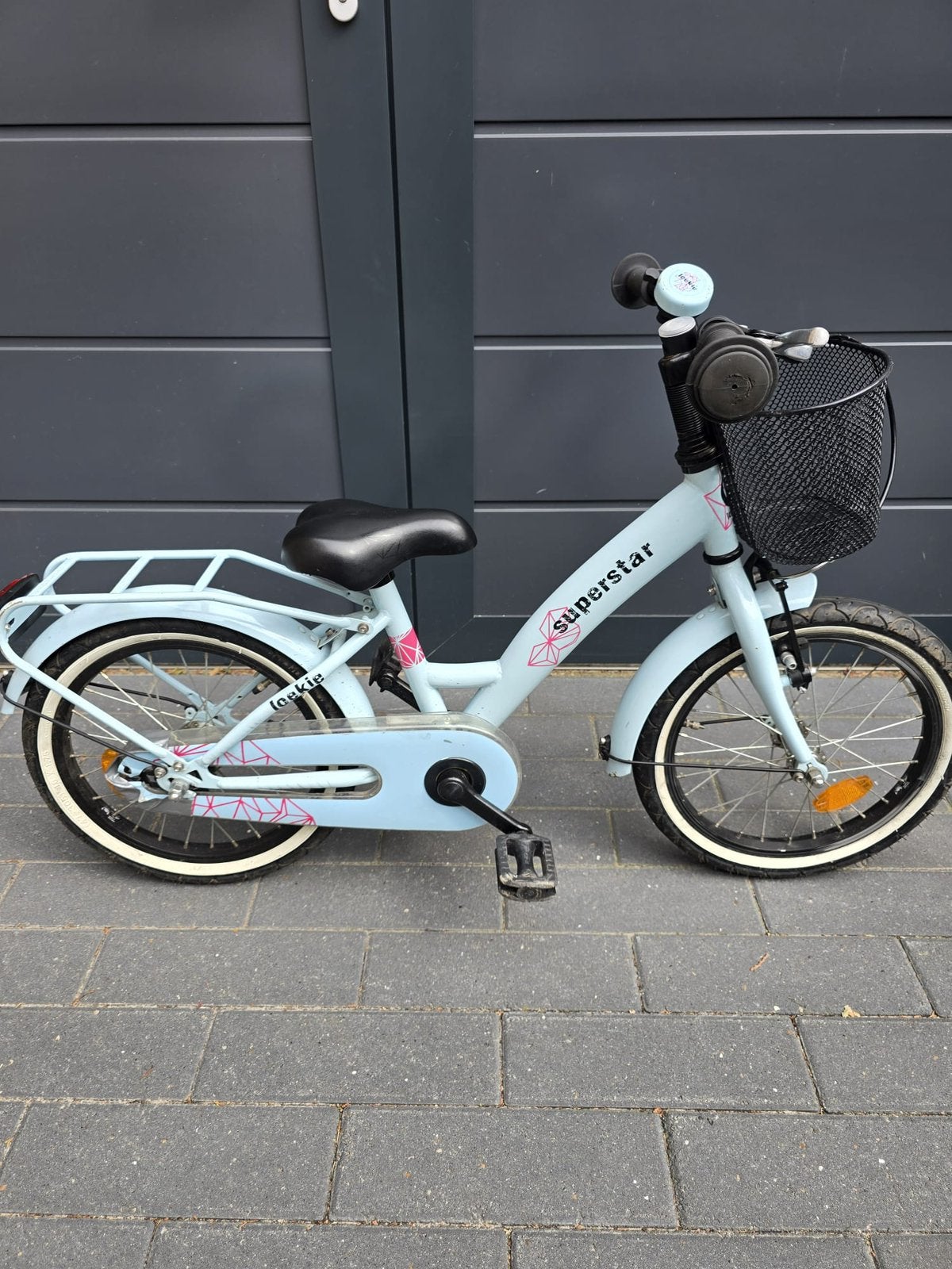 Loekie Superstar kinderfiets, Fietsen en Brommers, Fietsen | Kinderfietsjes, Ophalen, Zo goed als nieuw, 16 tot 20 inch