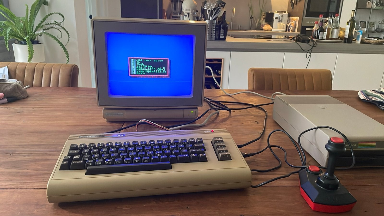 Creeer je eigen commodore 64 set met bijv duizenden games, Computers en Software, Ophalen of Verzenden