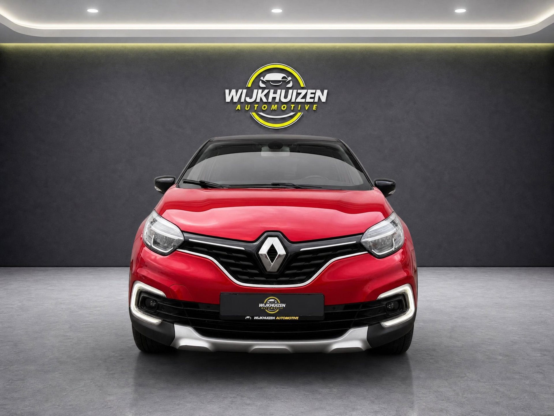 Renault Captur 1.2 TCe Limited Automaat met Led ! Camera ! C, Auto's, Dealer onderhouden, Stof, Gebruikt, Zwart