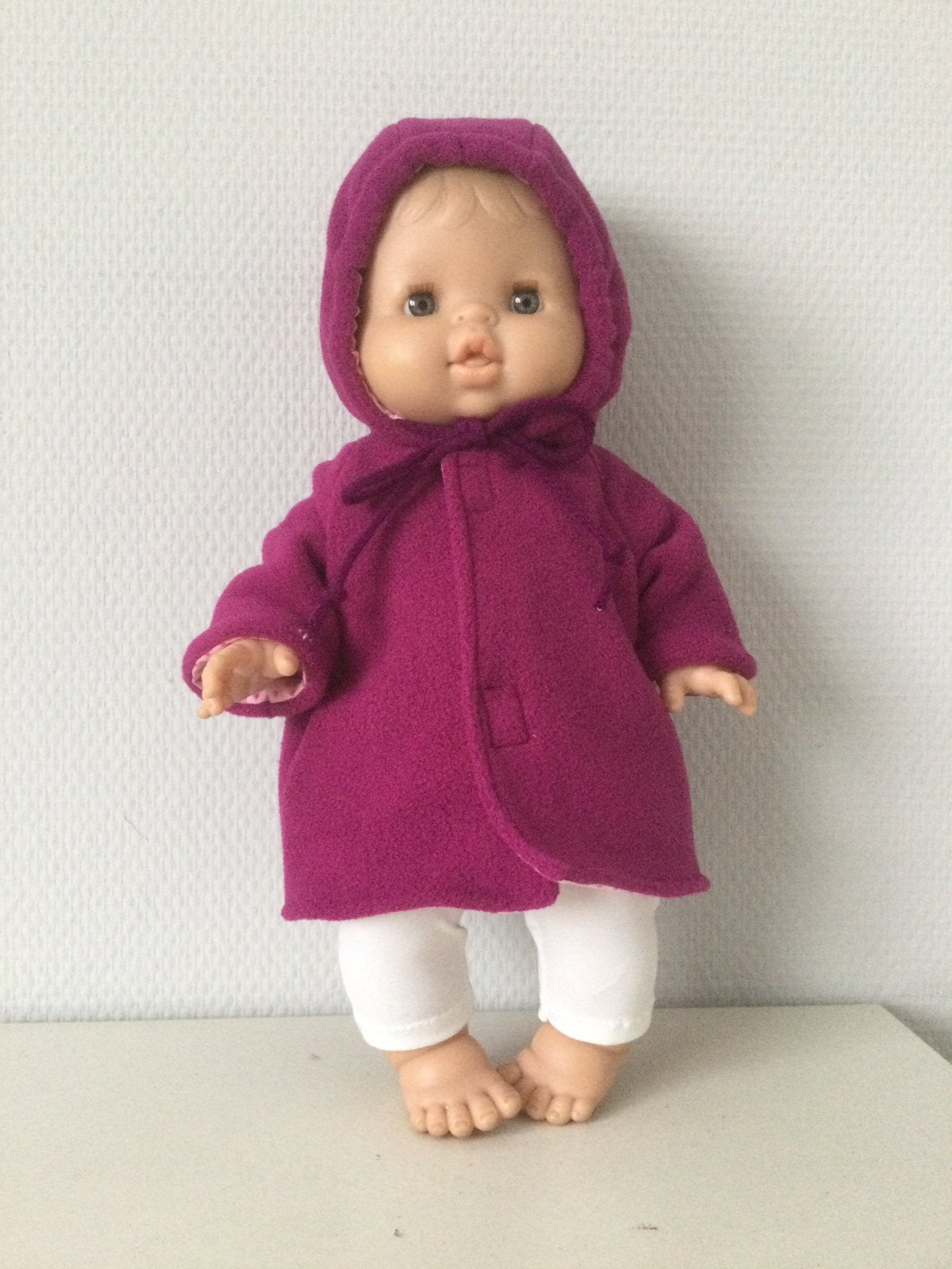 Poppenkleertjes babypop 34 cm Reina Paola pop 34 cm jasje, Ophalen of Verzenden, Zo goed als nieuw, Babypop