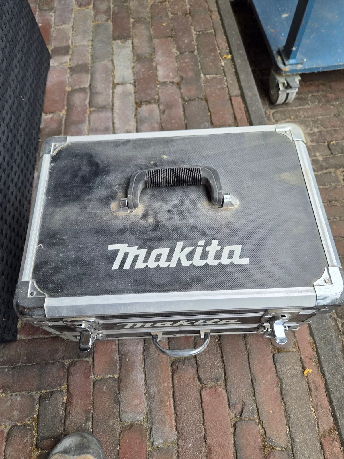 Makita Schroefmachine met slechte accu's en zaagmachine, Gebruikt, Invalzaag, Makita, Ophalen of Verzenden