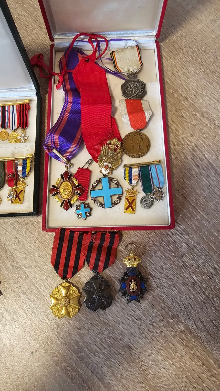 26 oude médailles, Ophalen of Verzenden, Overige materialen