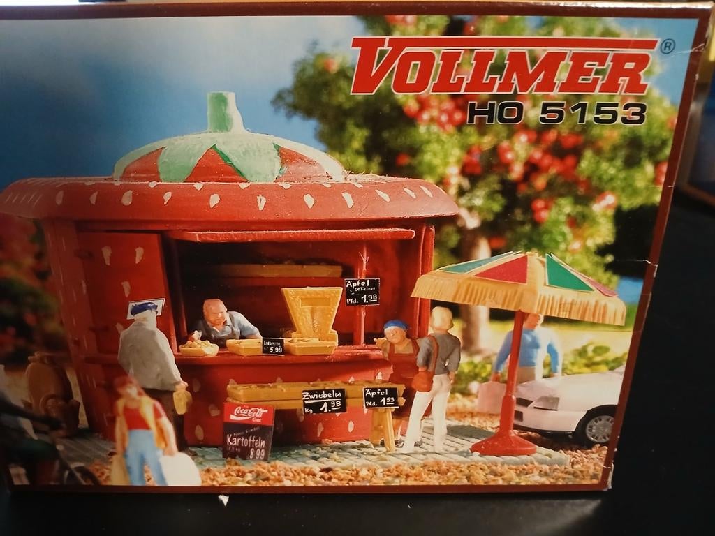 Vollmer HO 5153 Aardbeienkraam - Nieuw in doos, Overige merken, 1:50 of kleiner, Overige typen, Nieuw