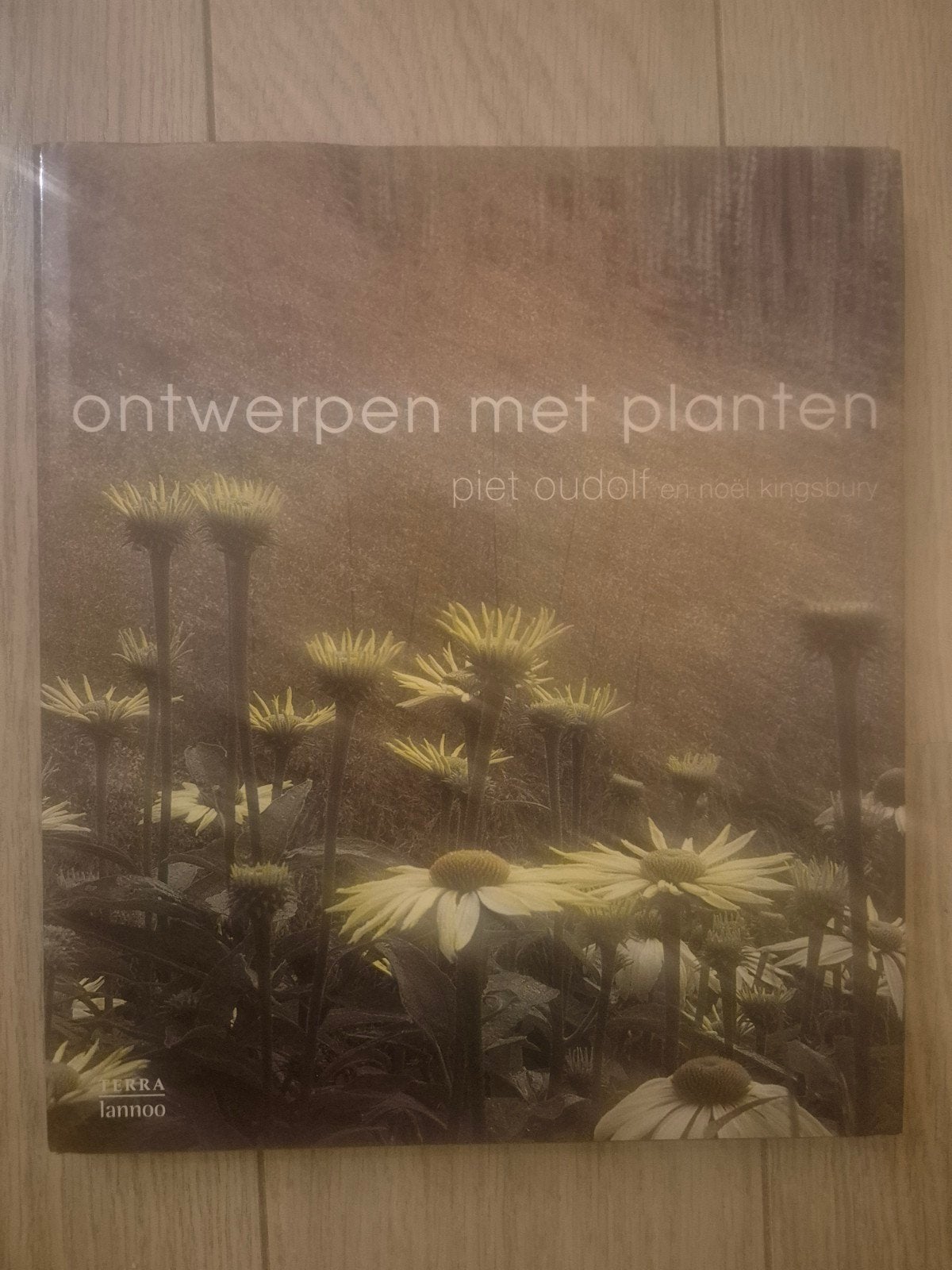 Ontwerpen met planten - Piet Oudolf en Noël Kingsbury, Ophalen of Verzenden, Zo goed als nieuw, Piet Oudolf en Noël Kingsbury