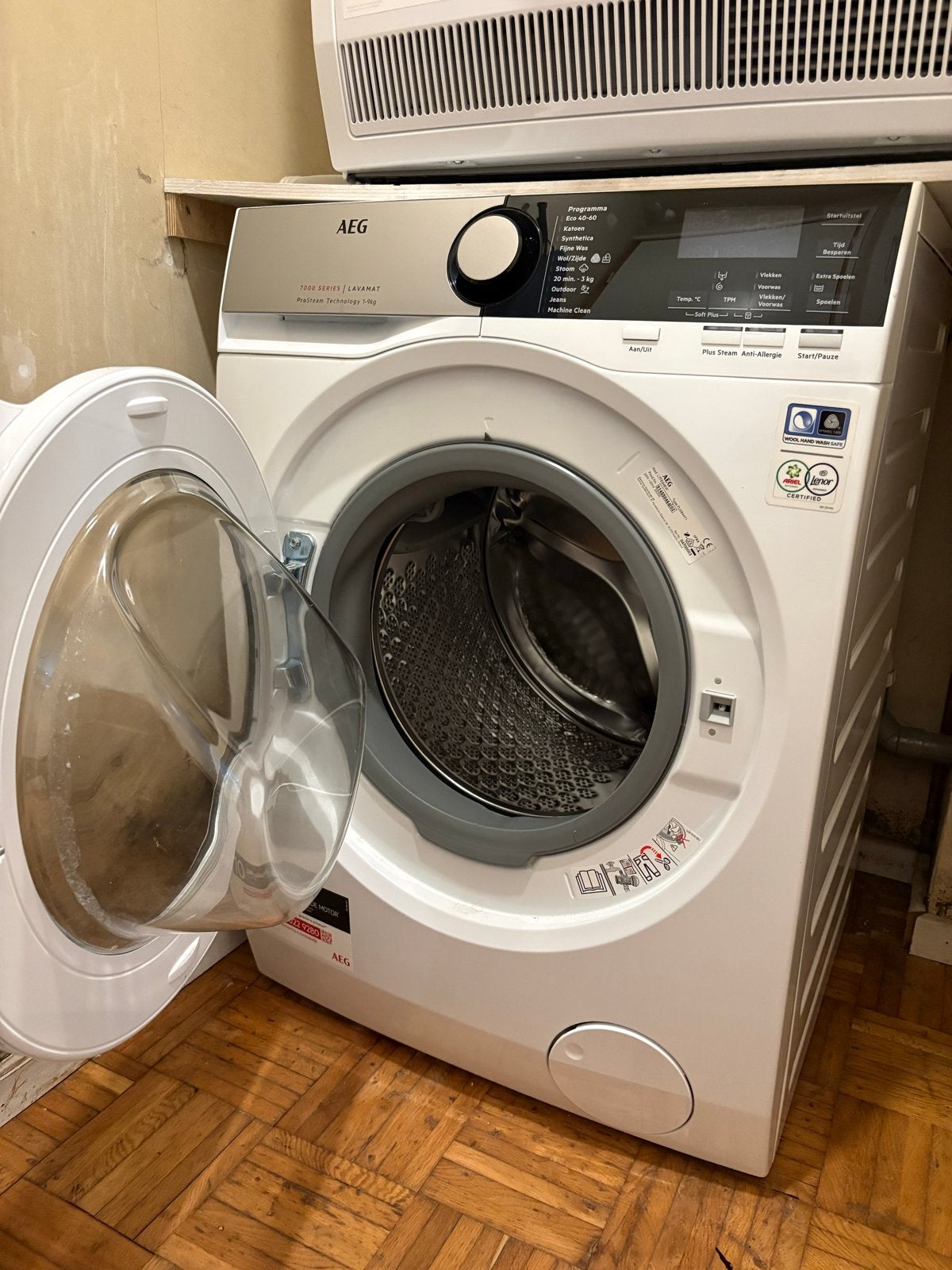 AEG Lavamat 7000 Series ProSteam 9kg Wasmachine, Witgoed en Apparatuur, Ophalen, 8 tot 10 kg, Zo goed als nieuw, Voorlader