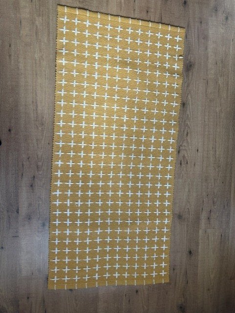 Geel vloerkleed met witte kruisjes, Ophalen, Minder dan 50 cm, 50 tot 100 cm, Overige kleuren