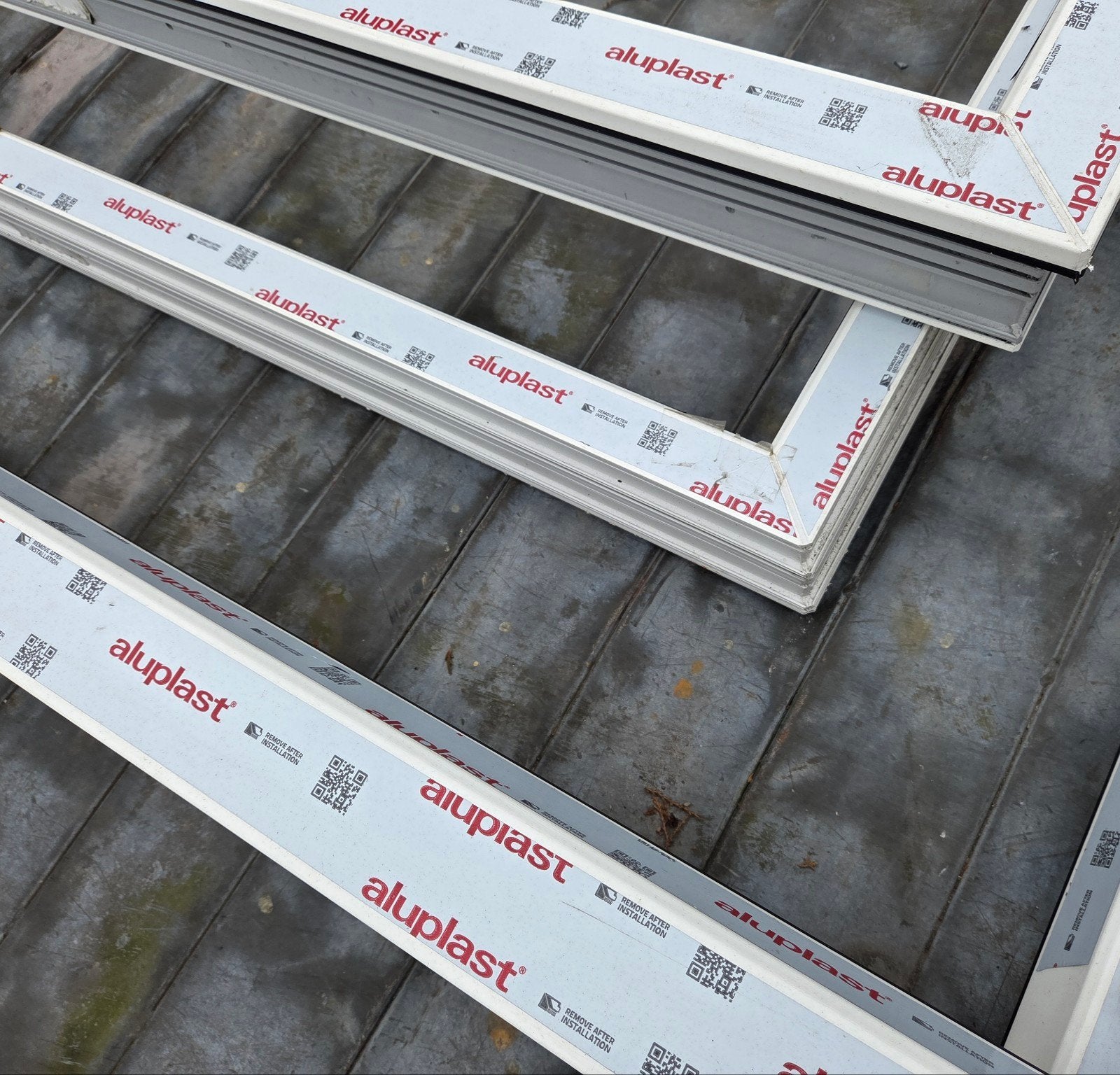 Partij Kunstof kozijnen / 4 stuks Aluplast - koopje  T.E.A.B, Ophalen, Kunststof, Zo goed als nieuw, Raamkozijn