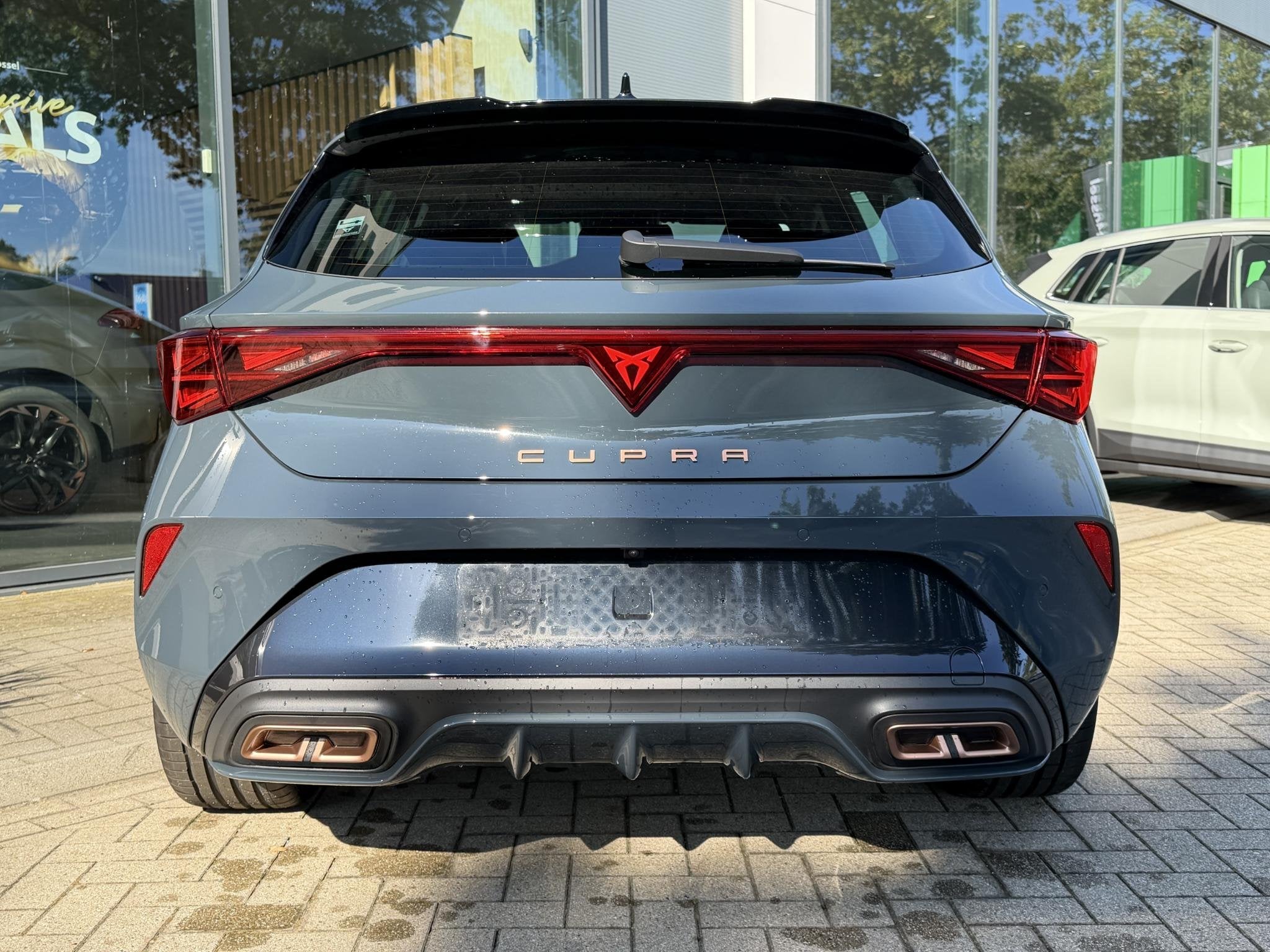 CUPRA Leon 1.5 TSI e-Hybrid Business 204PK | Automaat | Lich, Auto's, Dealer onderhouden, 1498 cc, 4 cilinders, 1573 kg
