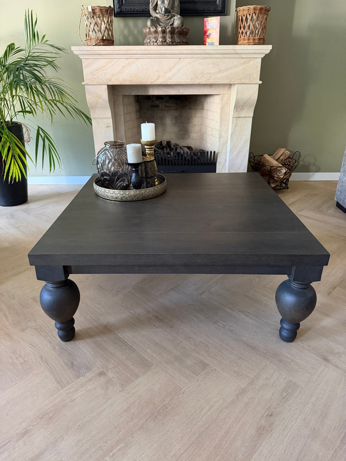 Salontafel met robuuste poten - Donker hout, Huis en Inrichting, Ophalen, Gebruikt, Vierkant, 5 – 50