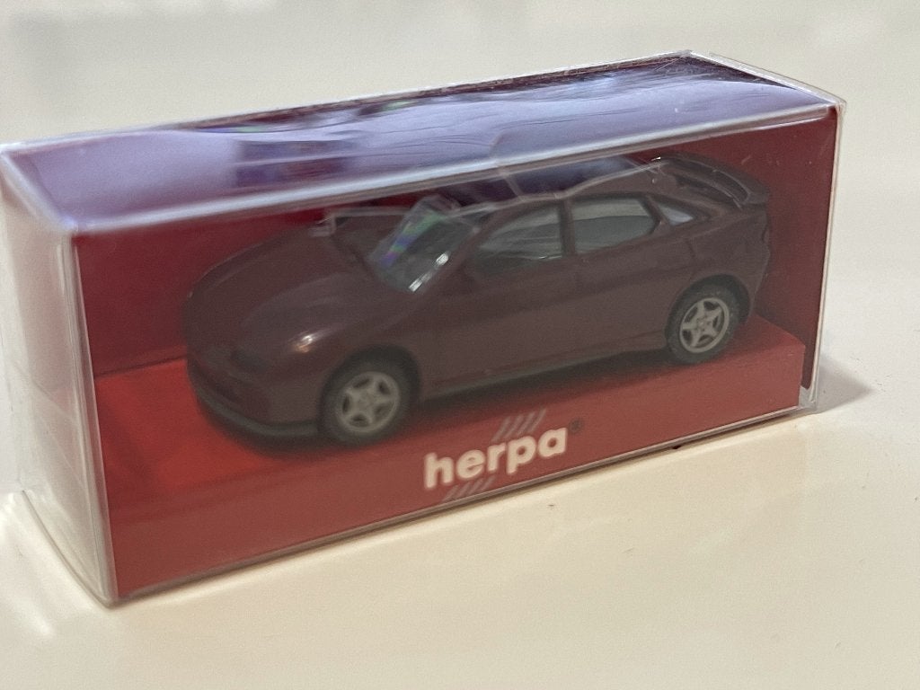 Herpa 1:87 Mazda 323F metallic, nieuw in verpakking, Hobby en Vrije tijd, Ophalen of Verzenden, Zo goed als nieuw, Auto, Herpa