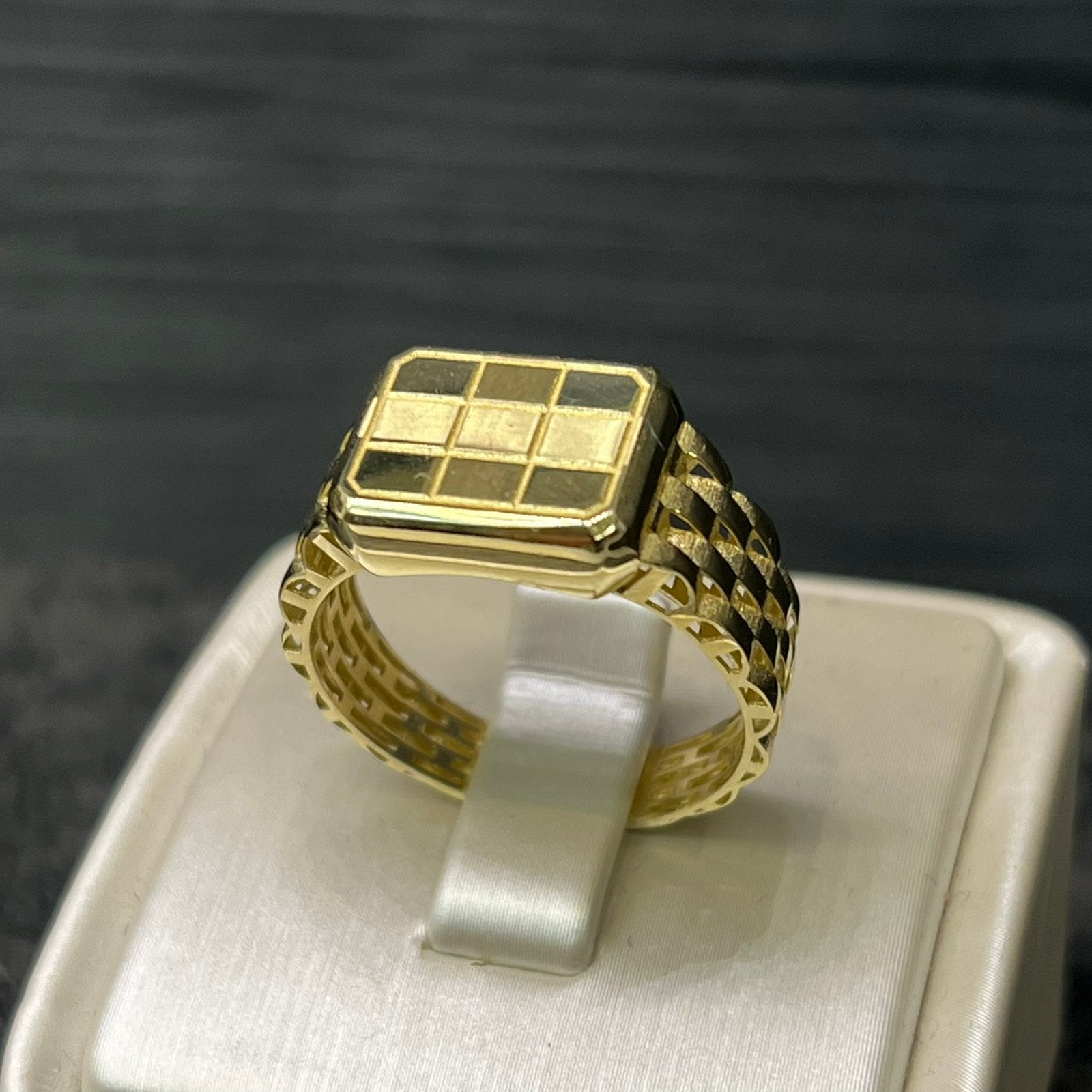 14 karaats gouden zegelring vierhoek model, Ophalen of Verzenden, Nieuw, Goud, Heer