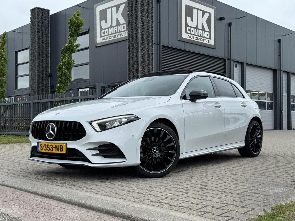 Mercedes A-klasse 250 e AMG|Parelmoer|Pano|Sfeerverlichting|, Gebruikt, Euro 6, 4 cilinders, 218 pk