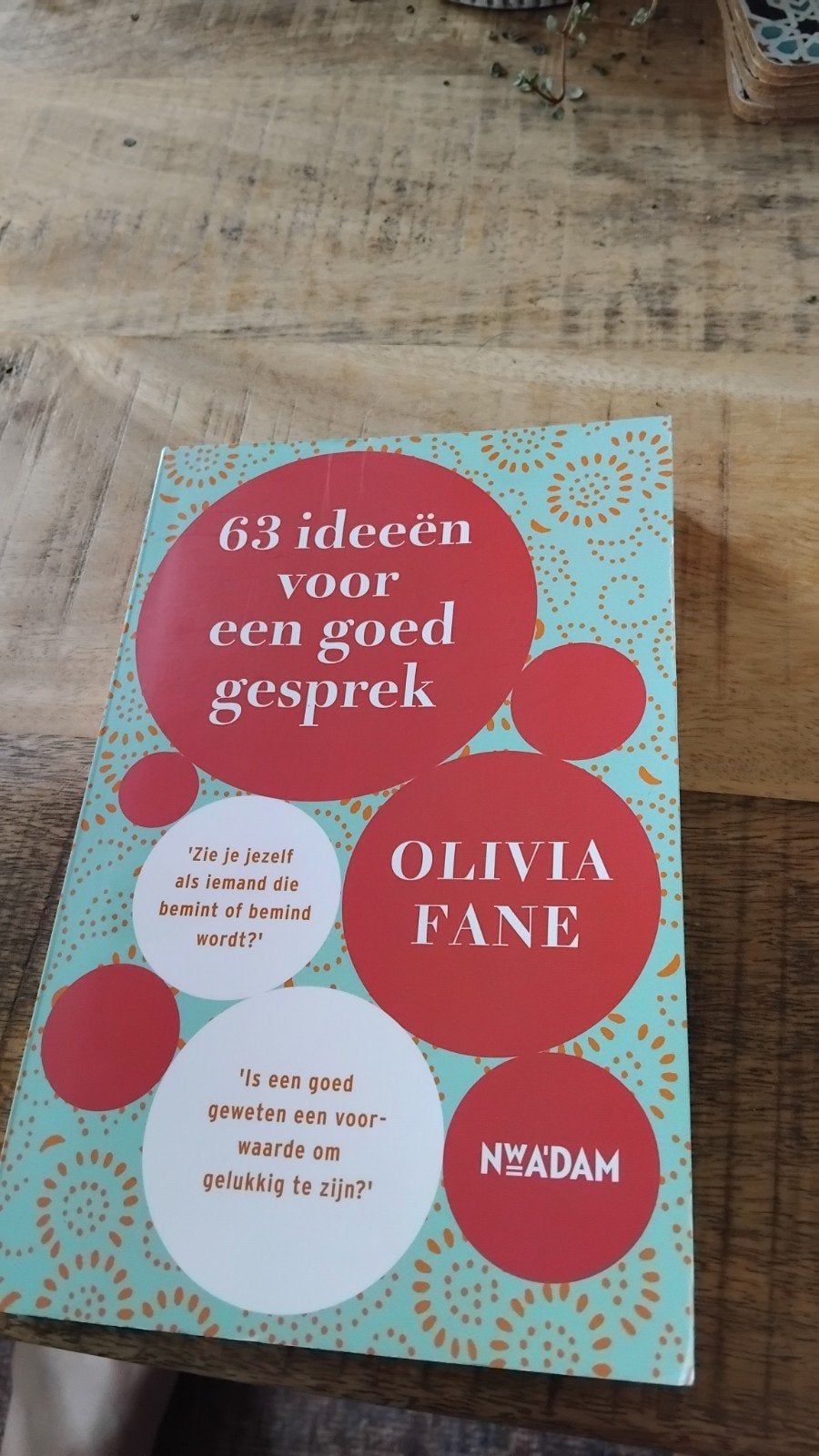 63 Ideeën voor een goed gesprek - Inspirerend boek, Boeken, Europa overig, Olivia Fane, Ophalen of Verzenden, Zo goed als nieuw