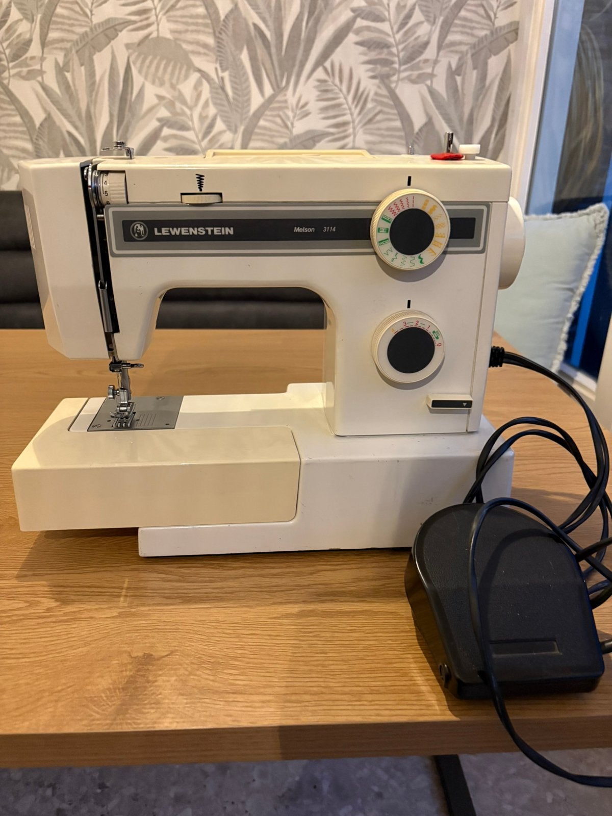 Lewenstein naaimachine type 3114, Ophalen, Gebruikt, Naaimachine, Lewenstein