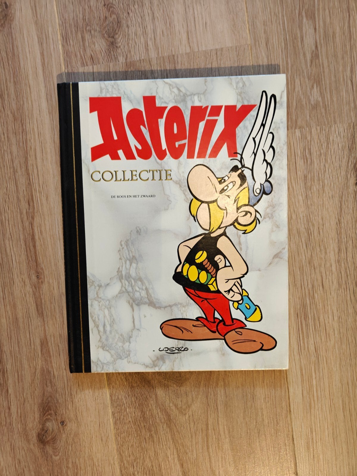 Asterix Collectie: De Roos en Het Zwaard, Eén stripboek, Ophalen, Zo goed als nieuw, René Goscinny, Albert Uderzo