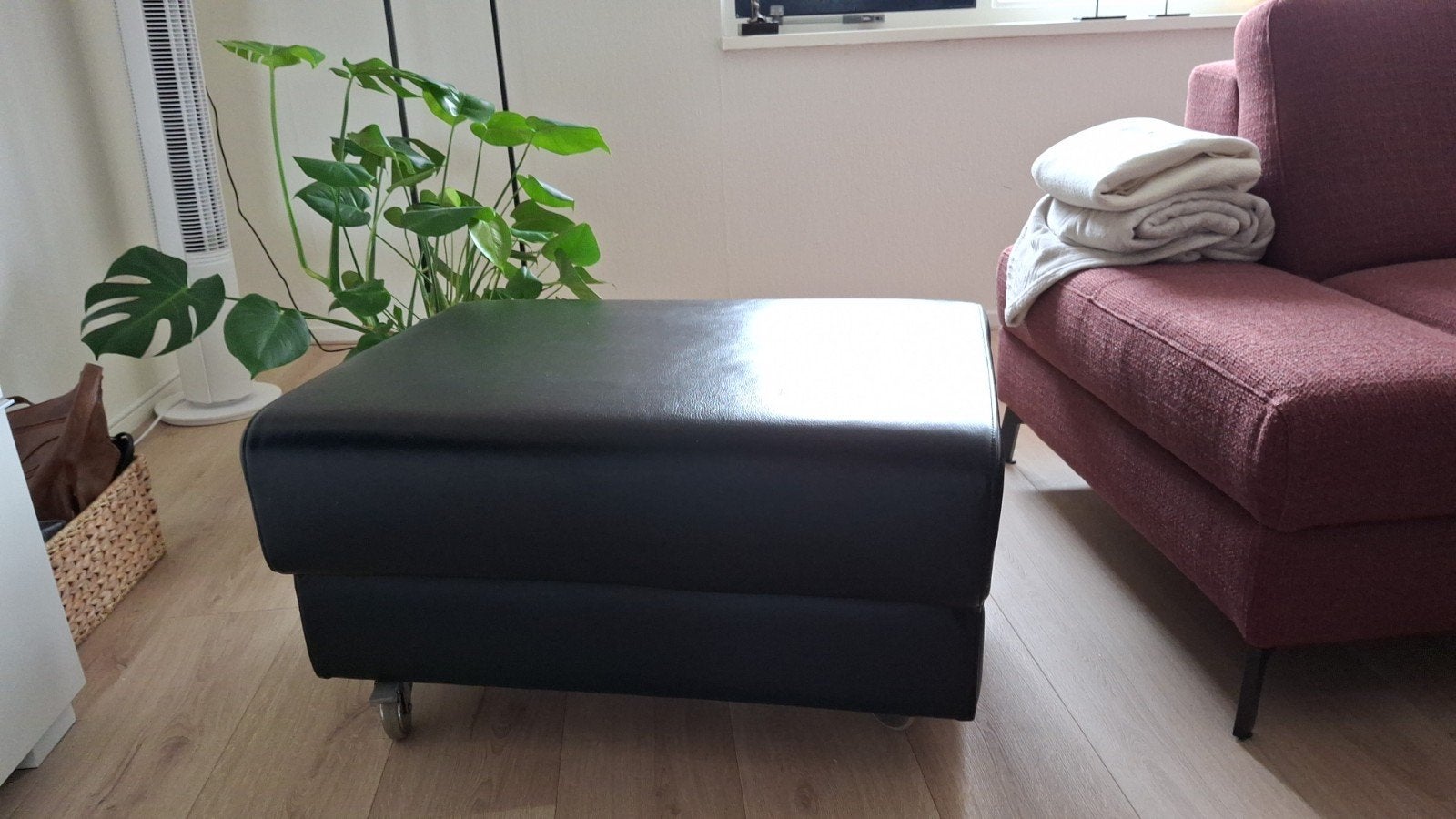 hocker, Huis en Inrichting, Banken | Voetenbanken en Poefen, Ophalen, Gebruikt, Leer, 75 tot 100 cm
