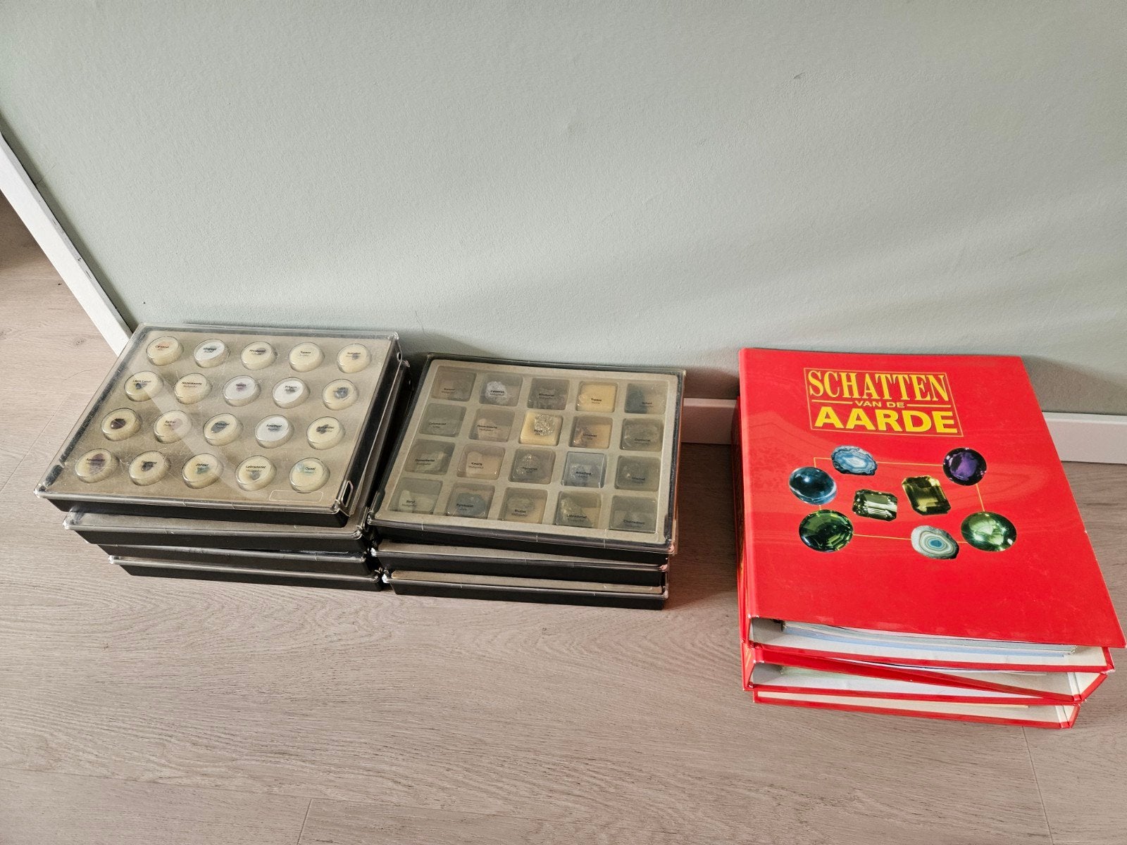 Schatten van de Aarde Mineralen & Edelstenen Collectie, Ophalen, Mineraal