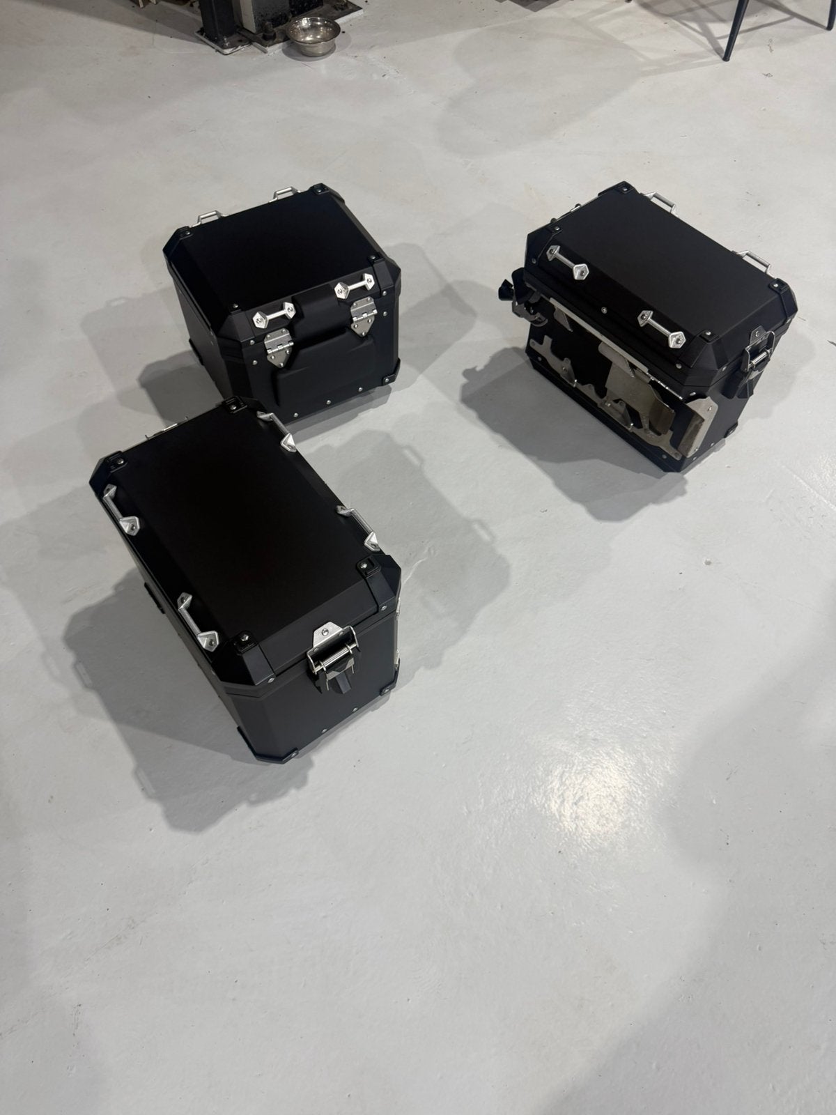 Originele BMW kofferset zwart aluminium met rugkussen, Motoren, Accessoires | Koffers en Tassen, Ophalen, Zo goed als nieuw