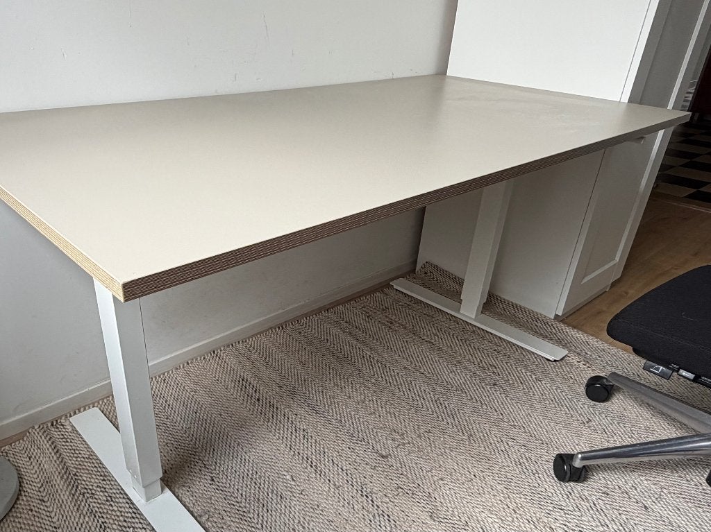 Zit-sta bureau 160x80 cm in prima staat, Ophalen, Zit-sta bureau, 160 cm, Gebruikt