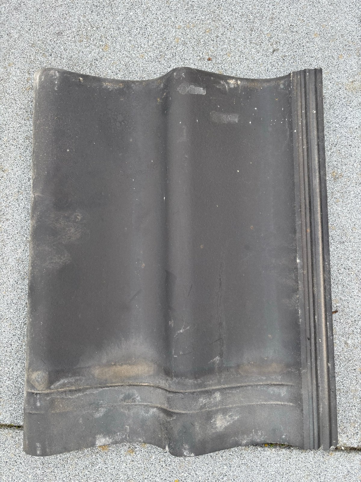 Eternit Heidelberg dakpan - Gebruikt 60 dakpannen, Doe-het-zelf en Verbouw, Ophalen, Steen of Klei, Zo goed als nieuw, Dakpannen
