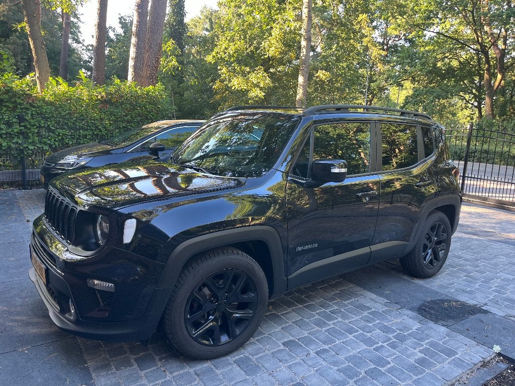 Jeep Renegade 1.3T Zwart - APK tm 31-07-2027, Stof, 4 cilinders, Zwart, 151 pk