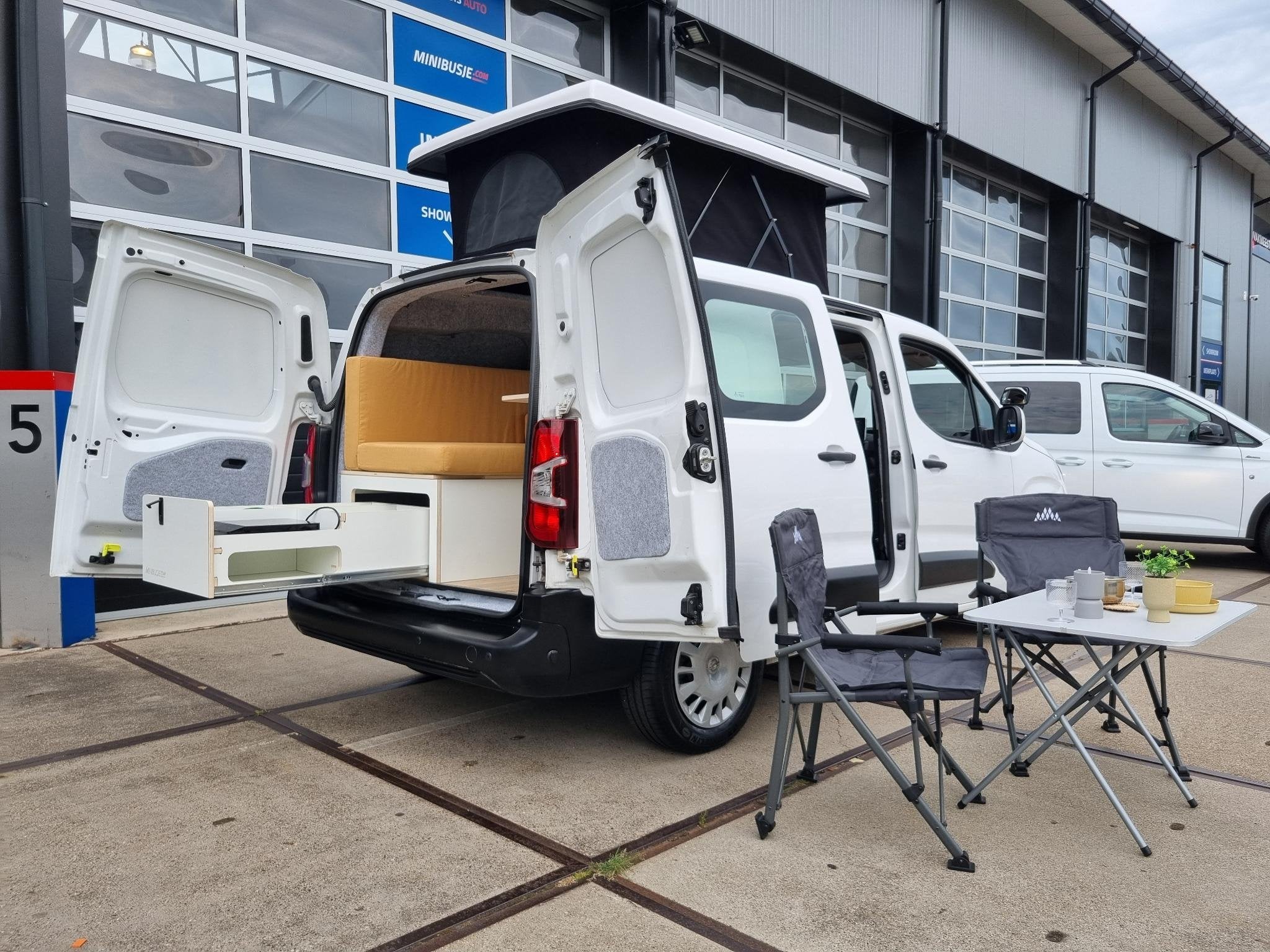 Caravans And Camping Opel