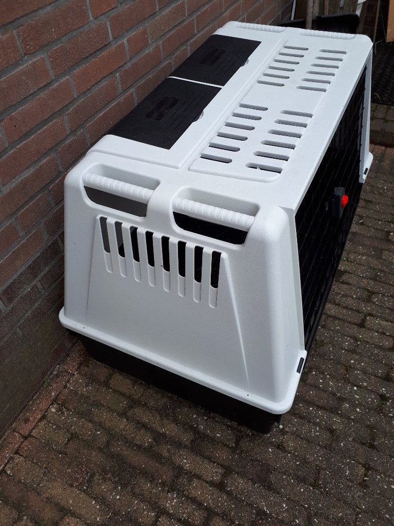 Ferplats hondenbench, Dieren en Toebehoren, Hondenbenches, Zo goed als nieuw, Ophalen