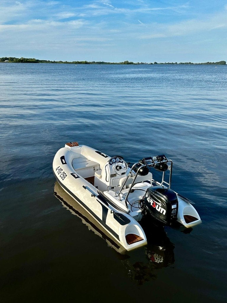 390 RIB - 40PK, 4 m, Nieuw, Zonnedek, 2 m