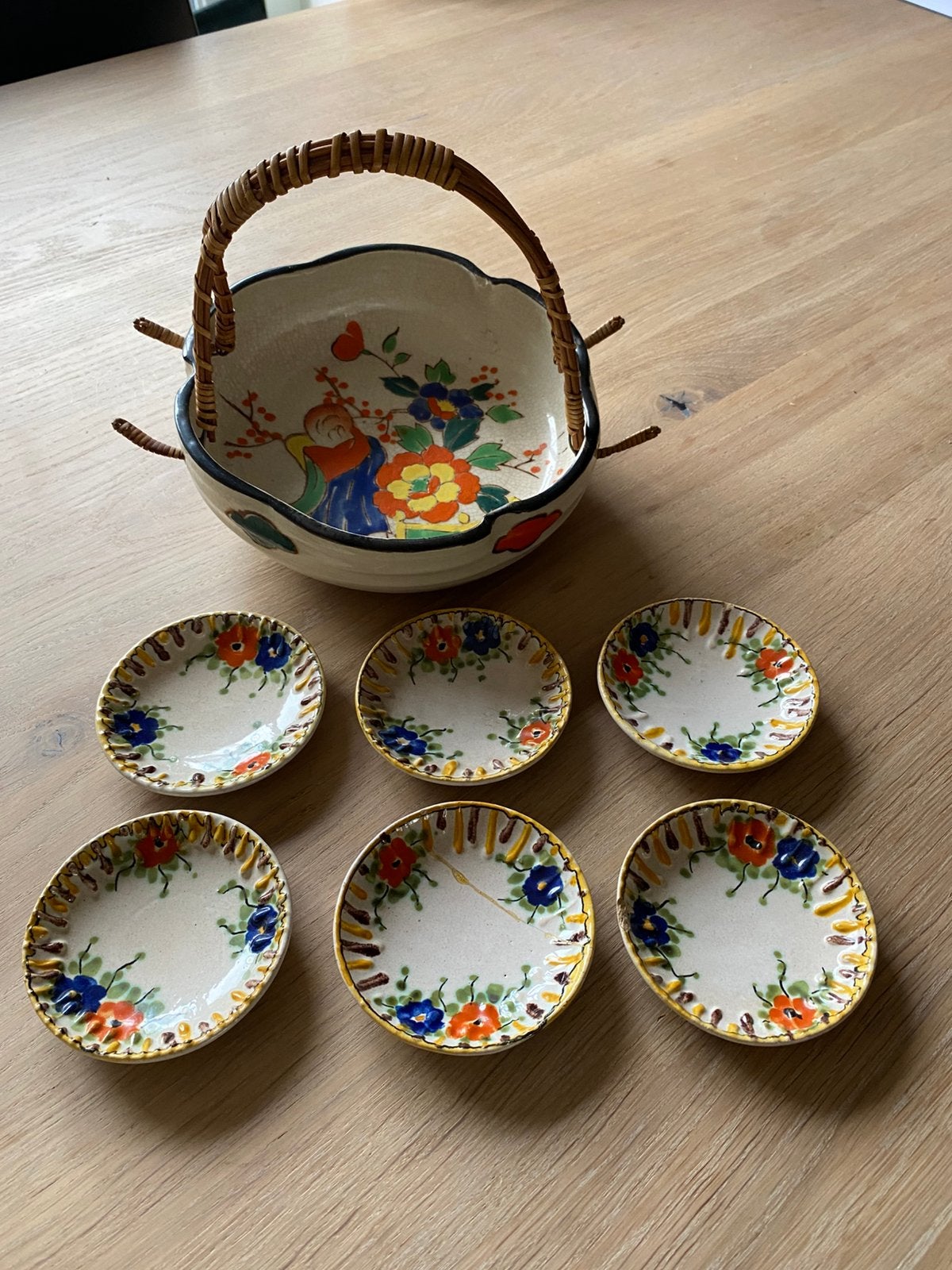 Schaaltje met kleine schaaltjes, Ophalen, Gebruikt, Porselein, Bord of Schaal
