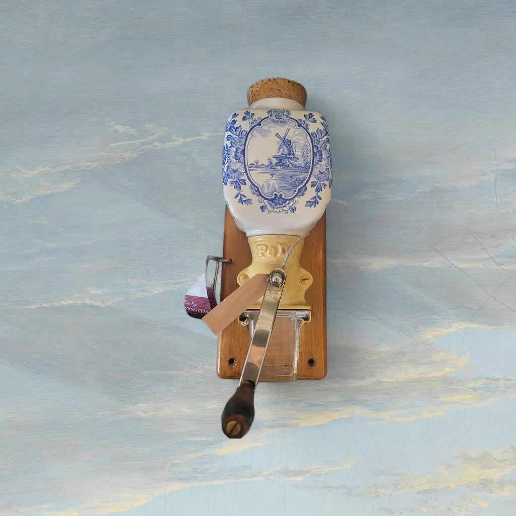 Oude Pede koffiemolen met Delftsblauwe molen, Ophalen