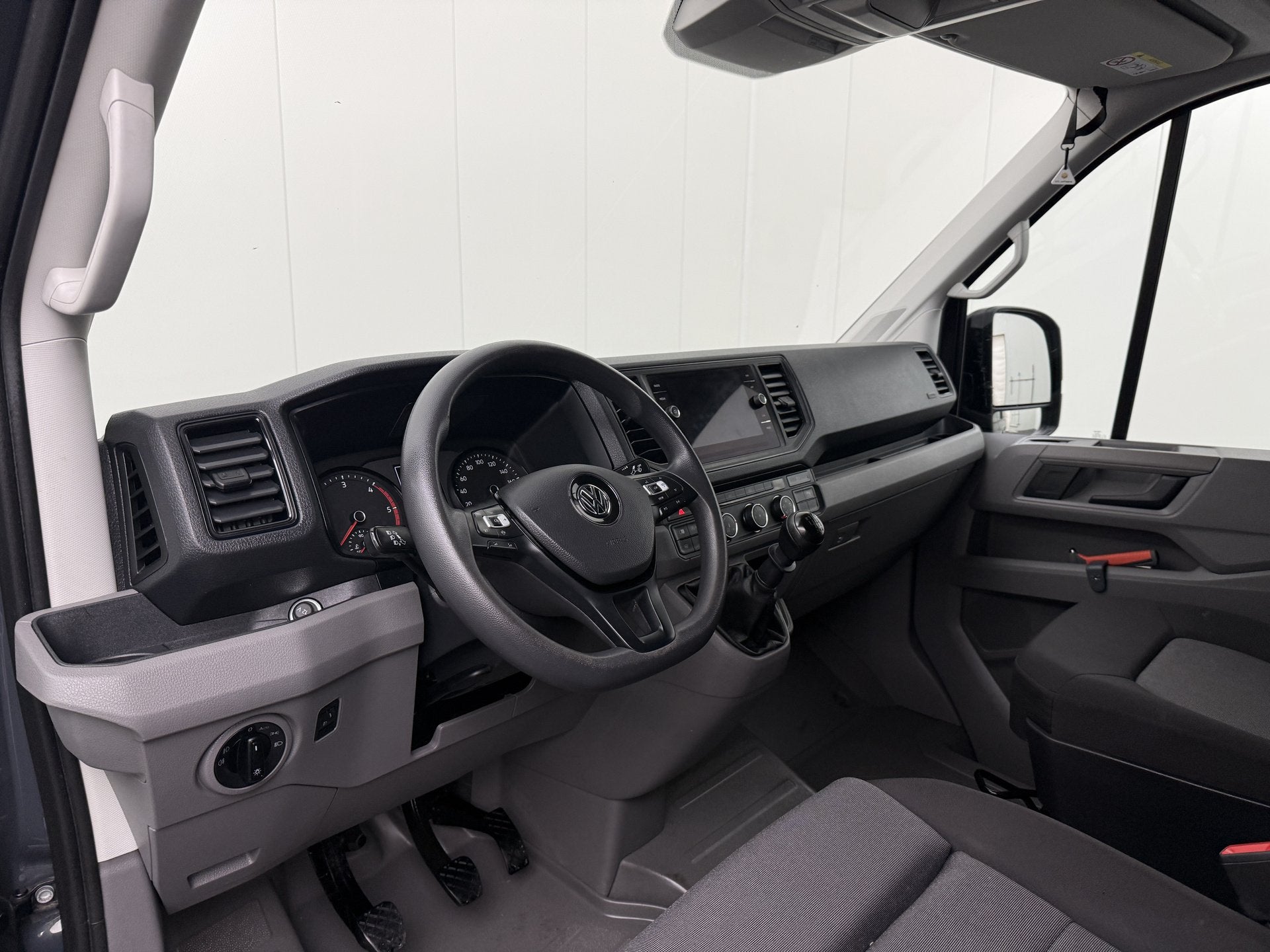 Volkswagen Crafter 2.0TDI 140PK L3H3 Highline | Navigatie |, Dealer onderhouden, Stof, Gebruikt, 4 cilinders