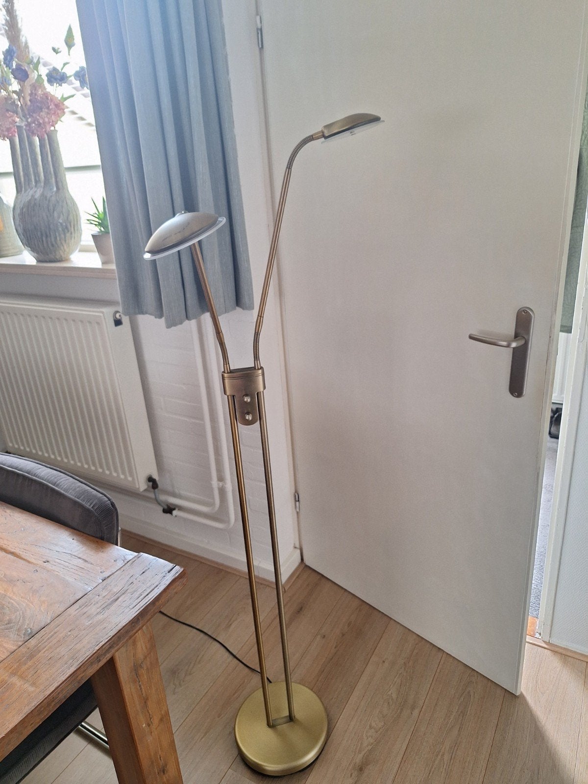 Staande lamp met dimmer, Huis en Inrichting, Lampen | Vloerlampen, Ophalen, 150 tot 200 cm