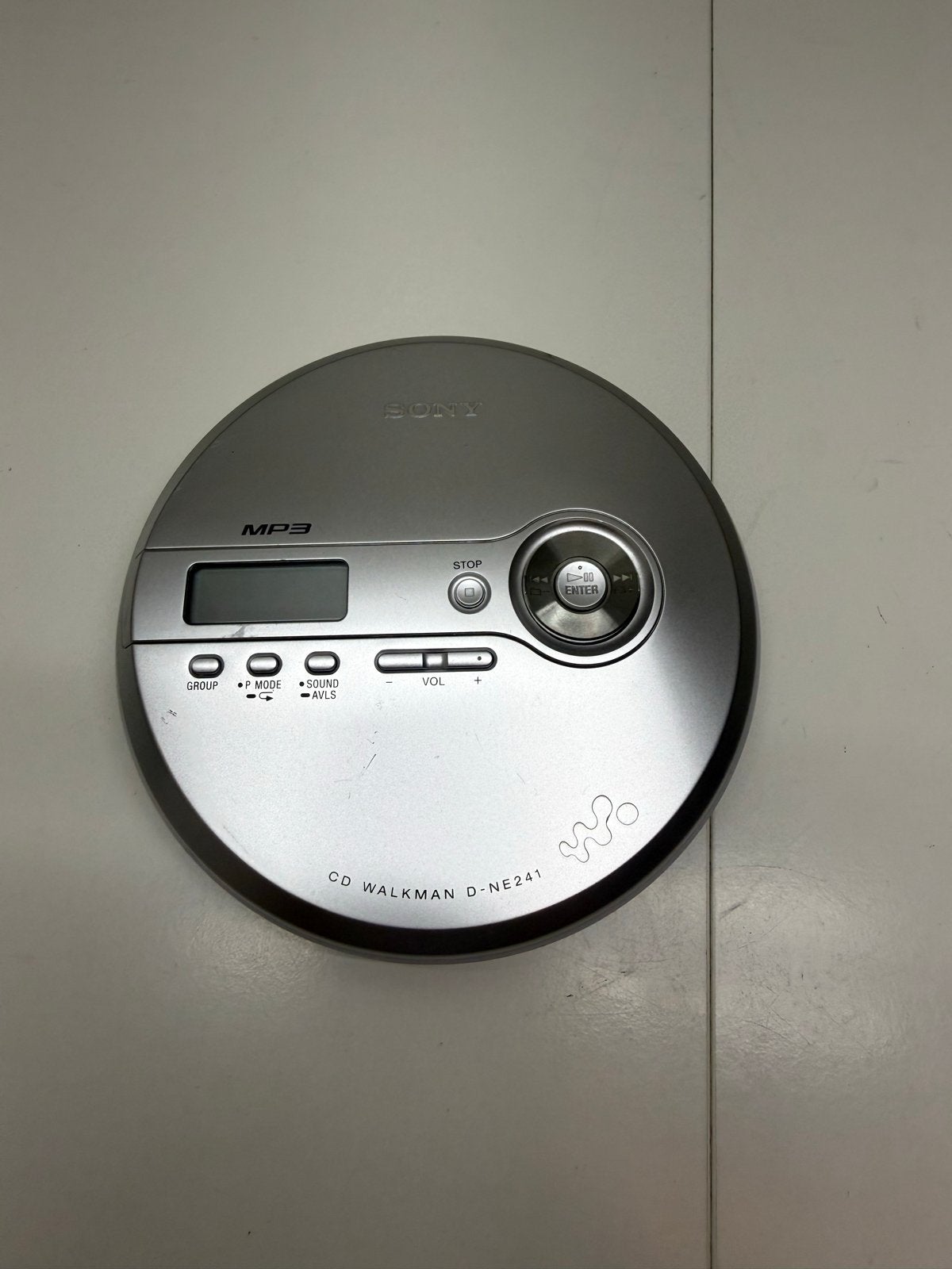 Sony D-NE241 Discman in goed werkende staat, Ophalen of Verzenden, Discman