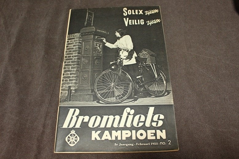 blad Bromfiets Kampioen Februari 1953 RAI nummer Batavus ILO, Ophalen of Verzenden, Gebruikt