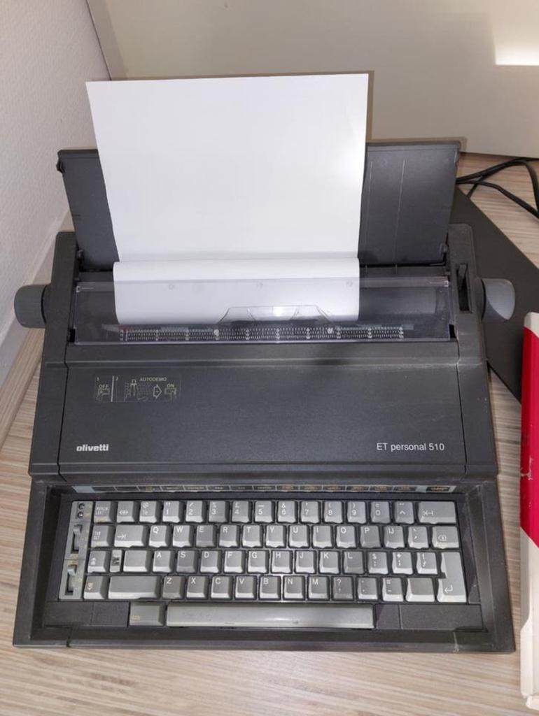 Olivetti typemachine, Ophalen
